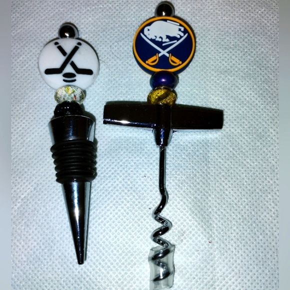 Hockey Themed Bar Set - Picture 1 of 1